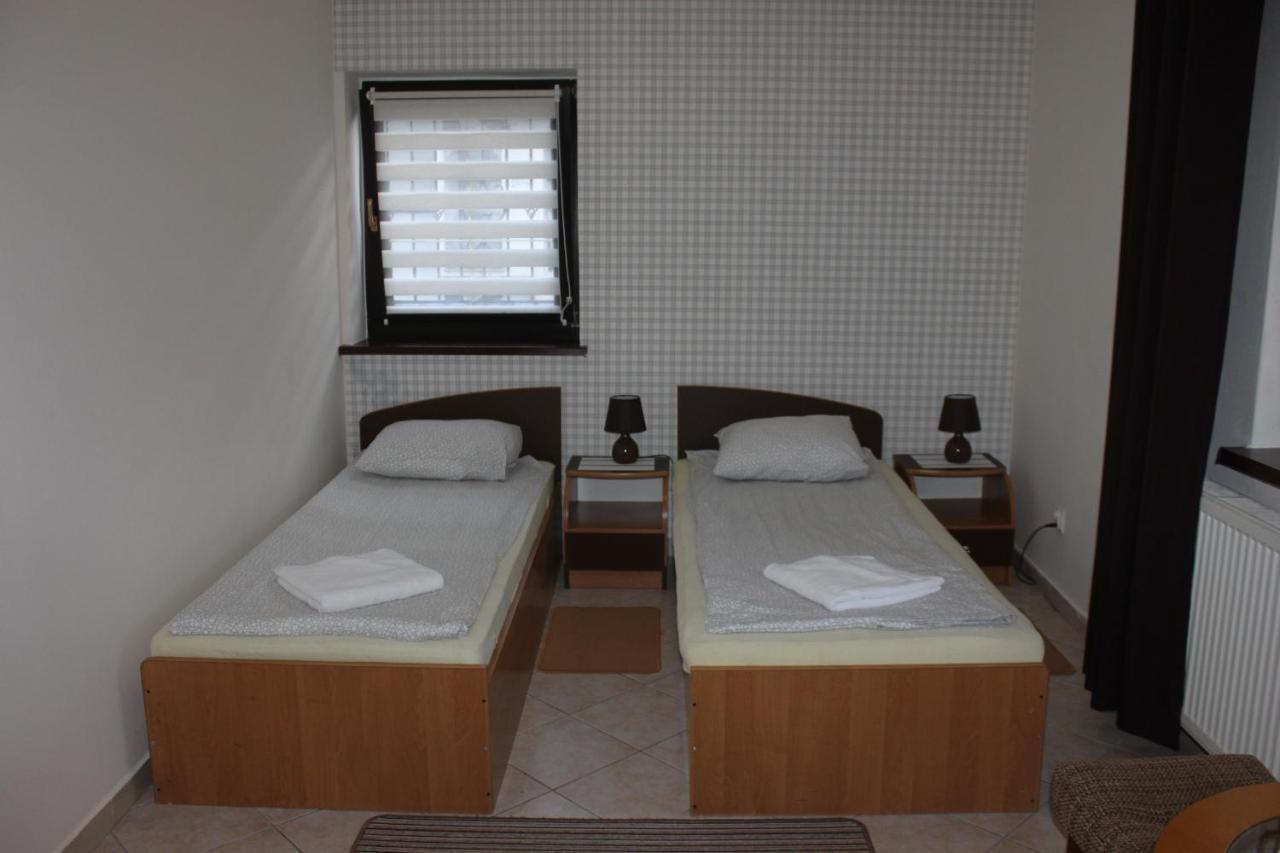 Park Lesny 'U Kaczyny' Hotel Rogow Luaran gambar